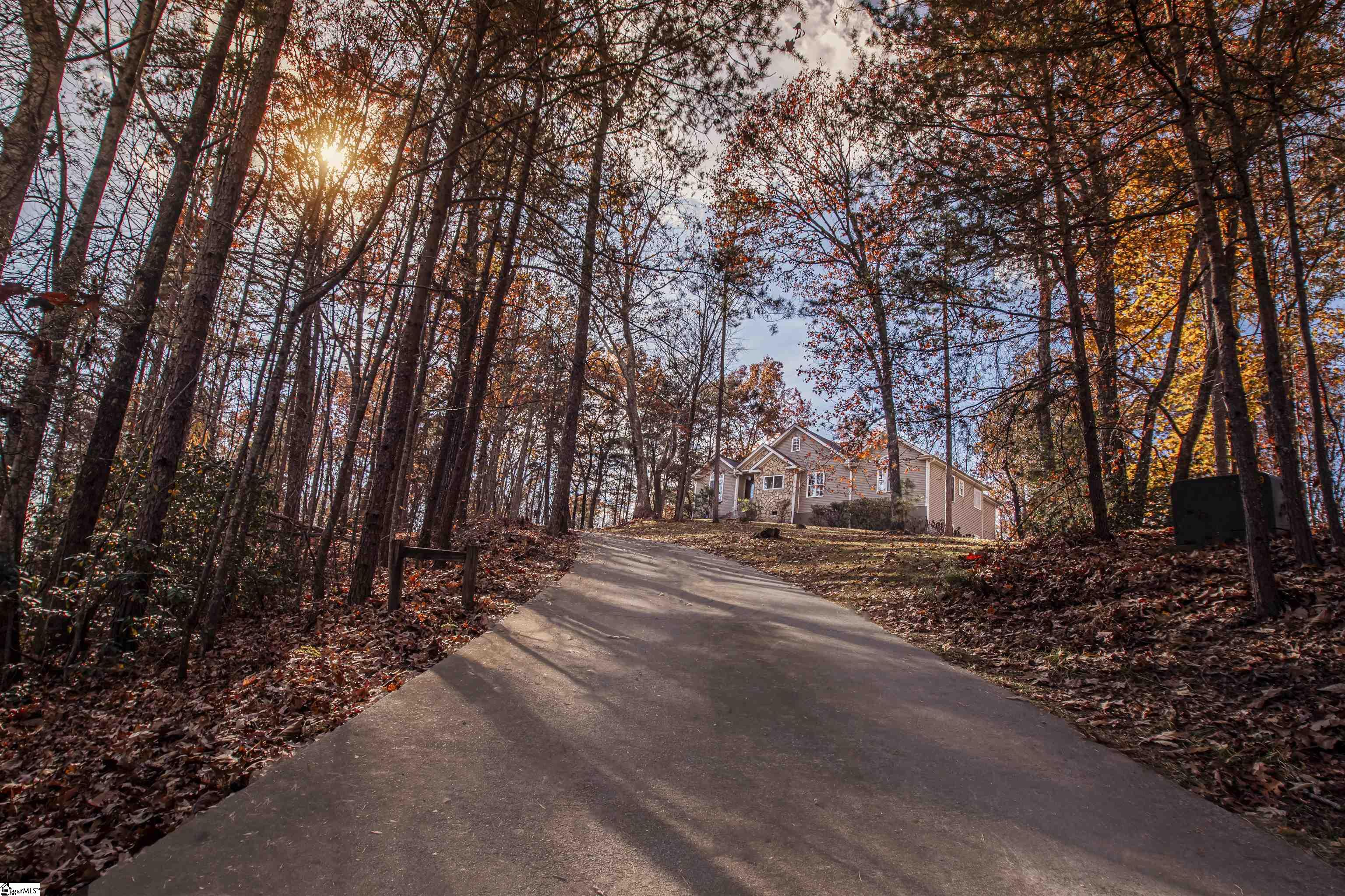 310 Raven Cliff Road Cleveland, SC 29635 - Photo 7 of 46