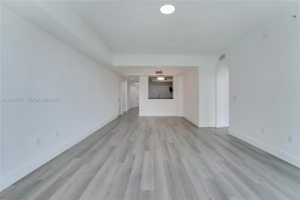 $5,000 | 3340 Northeast 190th Street, Unit 1102, Aventura, FL 33180