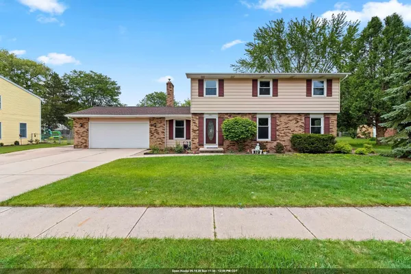 $399,900 | 241 Scout Way, De Pere, WI 54115
