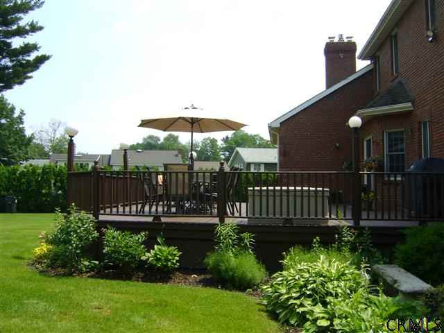 2013 Lisa Lane Schenectady, NY 12303 - Photo 20 of 24 Photo 20