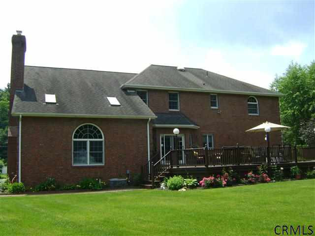 2013 Lisa Lane Schenectady, NY 12303 - Photo 21 of 24 Photo 21
