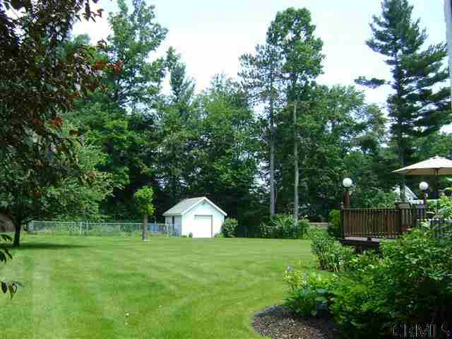 2013 Lisa Lane Schenectady, NY 12303 - Photo 23 of 24 Photo 23
