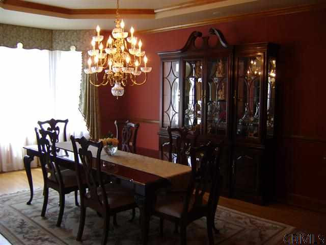 2013 Lisa Lane Schenectady, NY 12303 - Photo 6 of 24 Photo 6