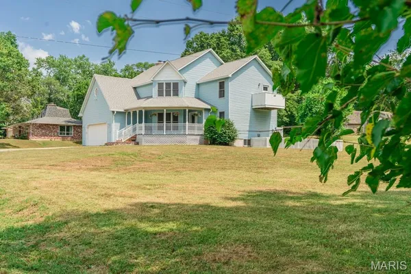 $389,900 | 218 South King Street, Lebanon, MO 65536