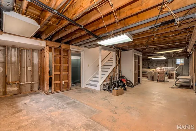 $399,900 | 218 South King Street, Lebanon, MO 65536