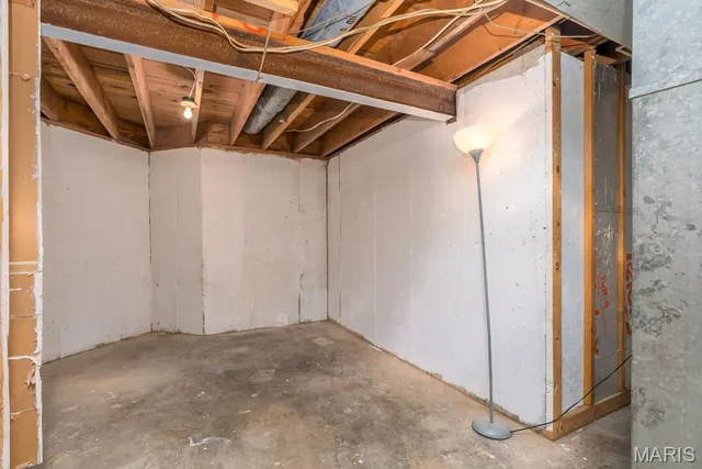 $399,900 | 218 South King Street, Lebanon, MO 65536