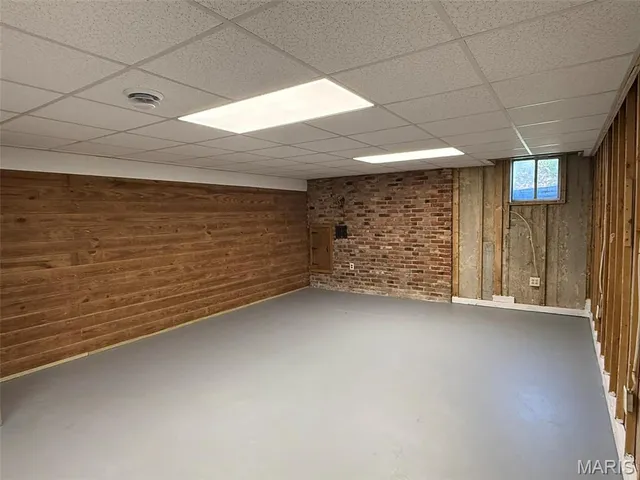 $392,400 | 218 South King Street, Lebanon, MO 65536