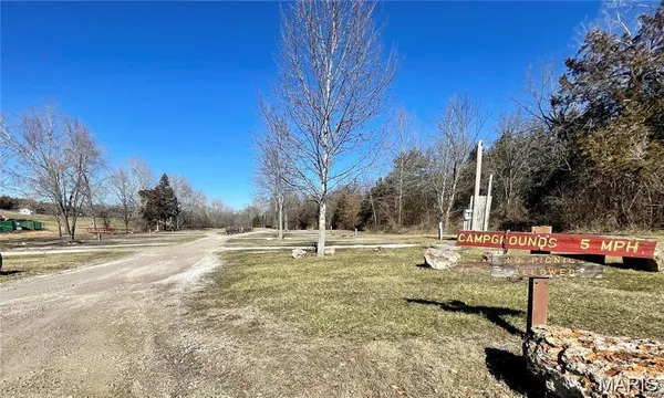 $6,500 | 114 Summer Set Drive, De Soto, MO 63020