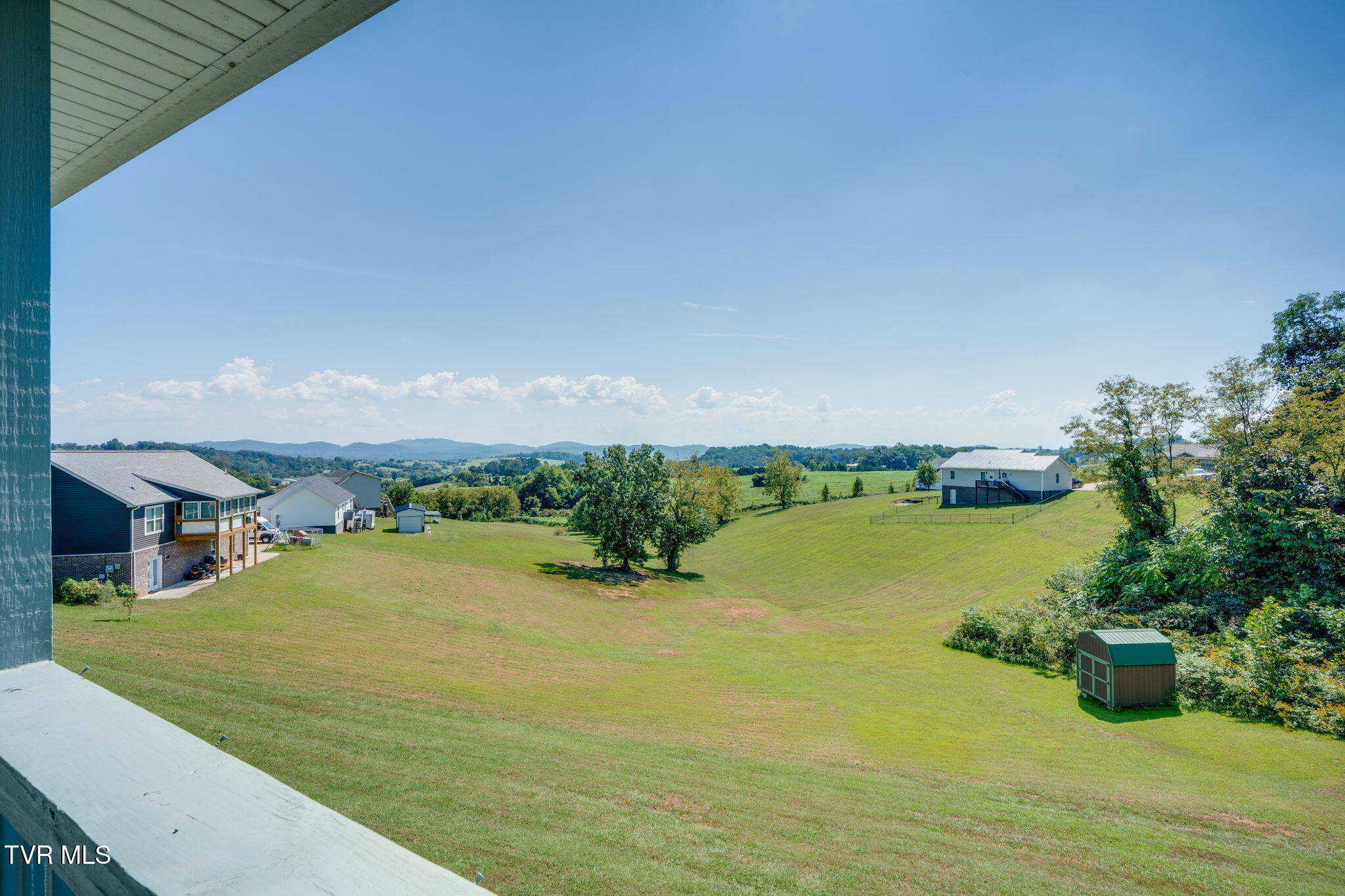 225 Pleasant Ridge Lane Bean Station, TN 37708 - Photo 19 of 44 019