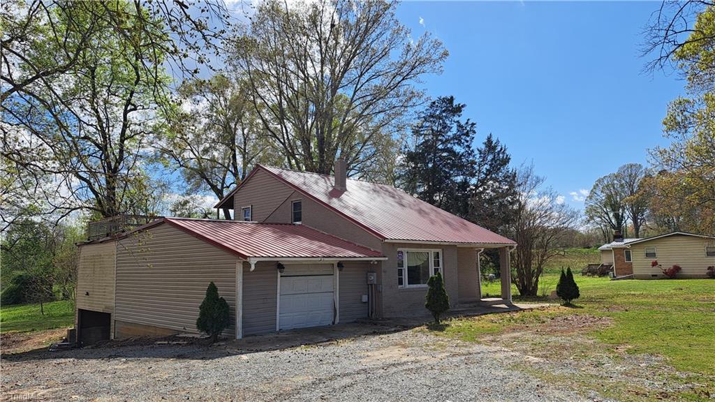 2772 Allensville Road Roxboro, NC 27574 - Photo 3 of 27