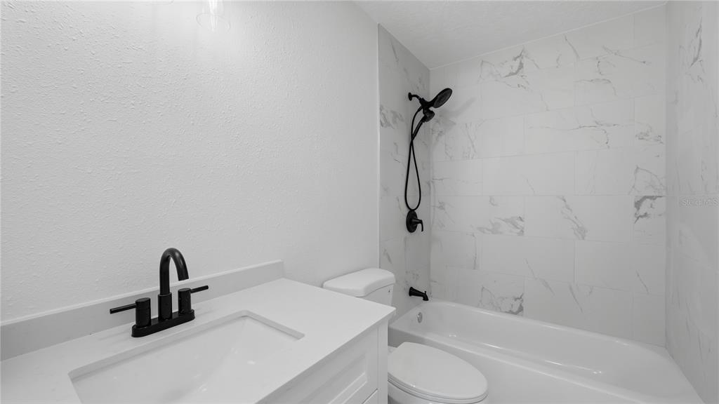 561 Yale Road Venice, FL 34293 - Photo 13 of 23