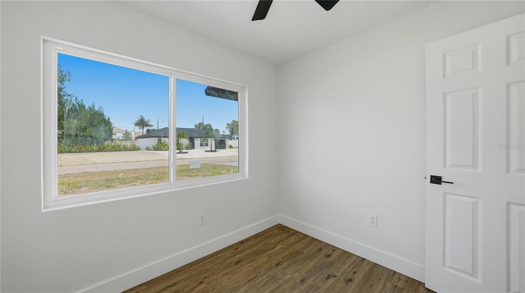 561 Yale Road Venice, FL 34293 - Photo 7 of 23