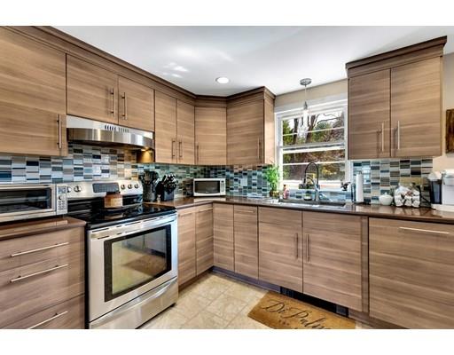 16 Apple Tree Road Tewksbury, MA 01876 - Photo 3 of 24 Gallery Image 3