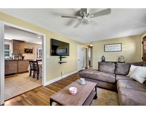 16 Apple Tree Road Tewksbury, MA 01876 - Photo 5 of 24 Gallery Image 5