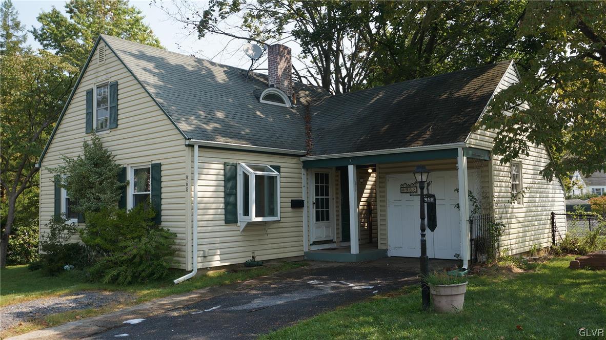 968 Juniper Road Hellertown, PA 18055 - Photo 1 of 33 Gallery Image 1