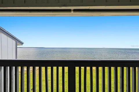 $275,000 | 818 Bahia Del Sol Drive, Unit 28, Ruskin, FL 33570