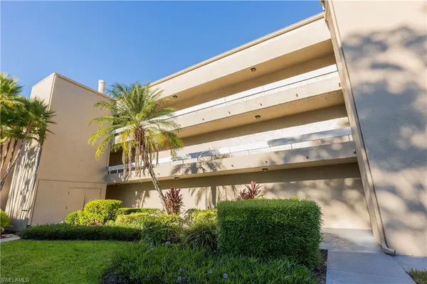 $1,475 | 3655 Boca Ciega Drive, Unit 306, Naples, FL 34112