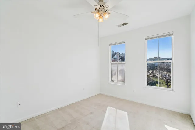 a view of empty room with window