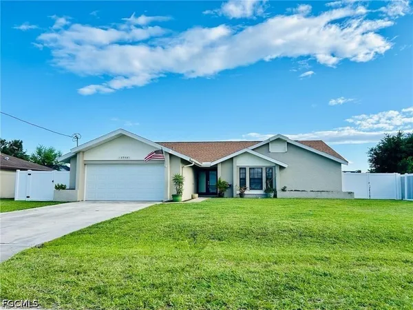 $2,400 | 1714 Southeast 2nd Street, Cape Coral, FL 33990