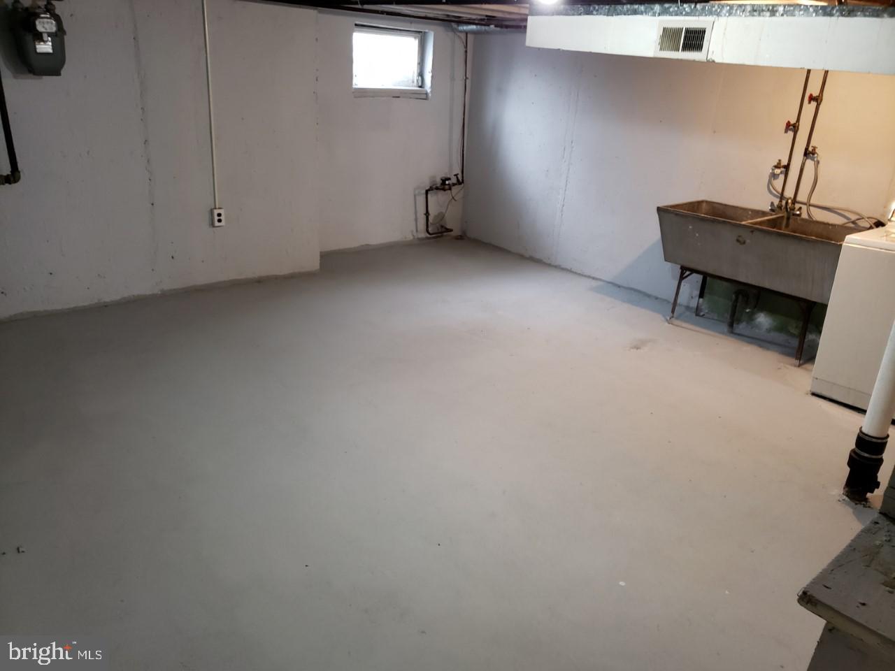 919 Barker Road Sharon Hill, PA 19079 - Photo 12 of 14