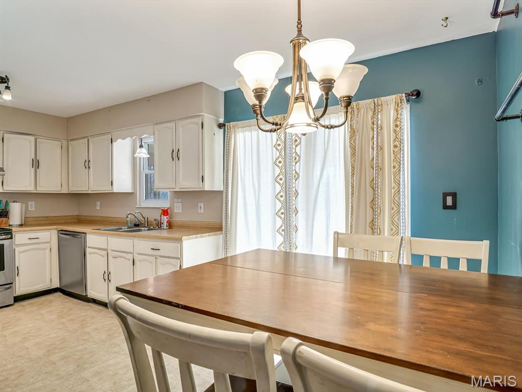 9024 Range Drive New Athens, IL 62264 - Photo 14 of 24