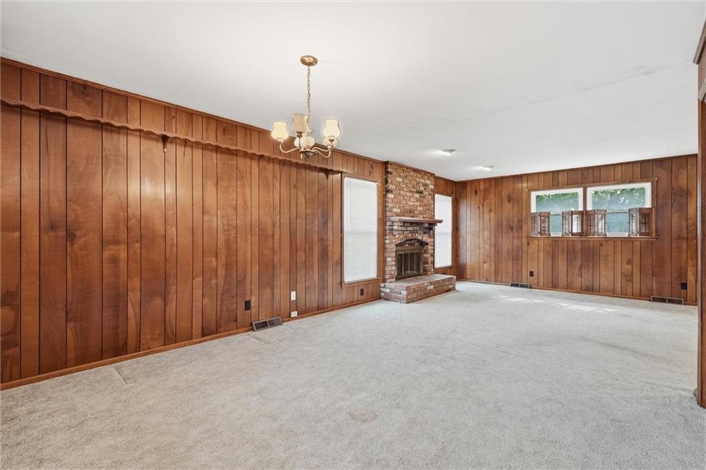 1314 Duck Road Grandview, MO 64030 - Photo 8 of 30 Gallery Image 8