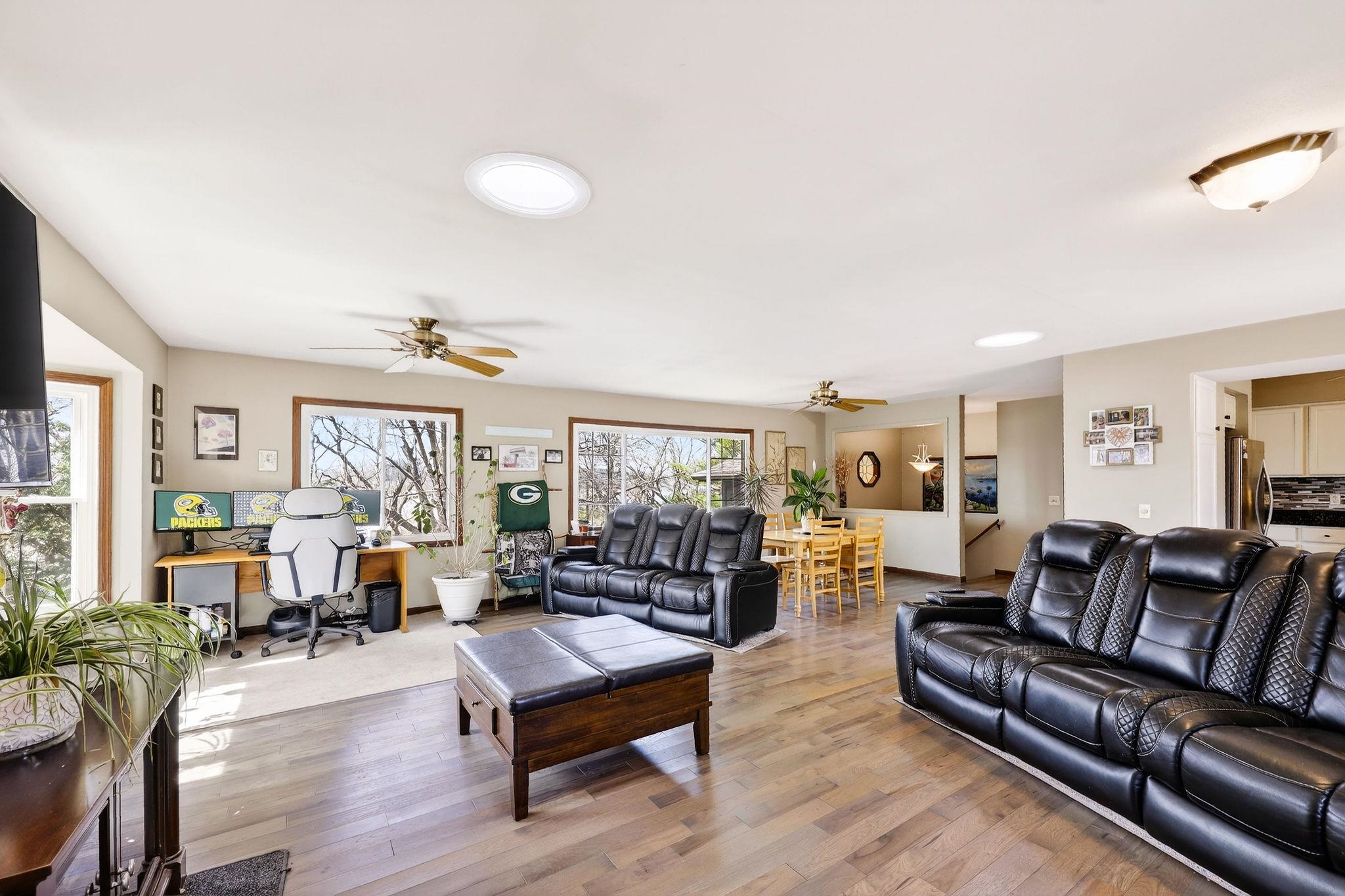 2934 Co West Deerfield, WI 53531 - Photo 4 of 70