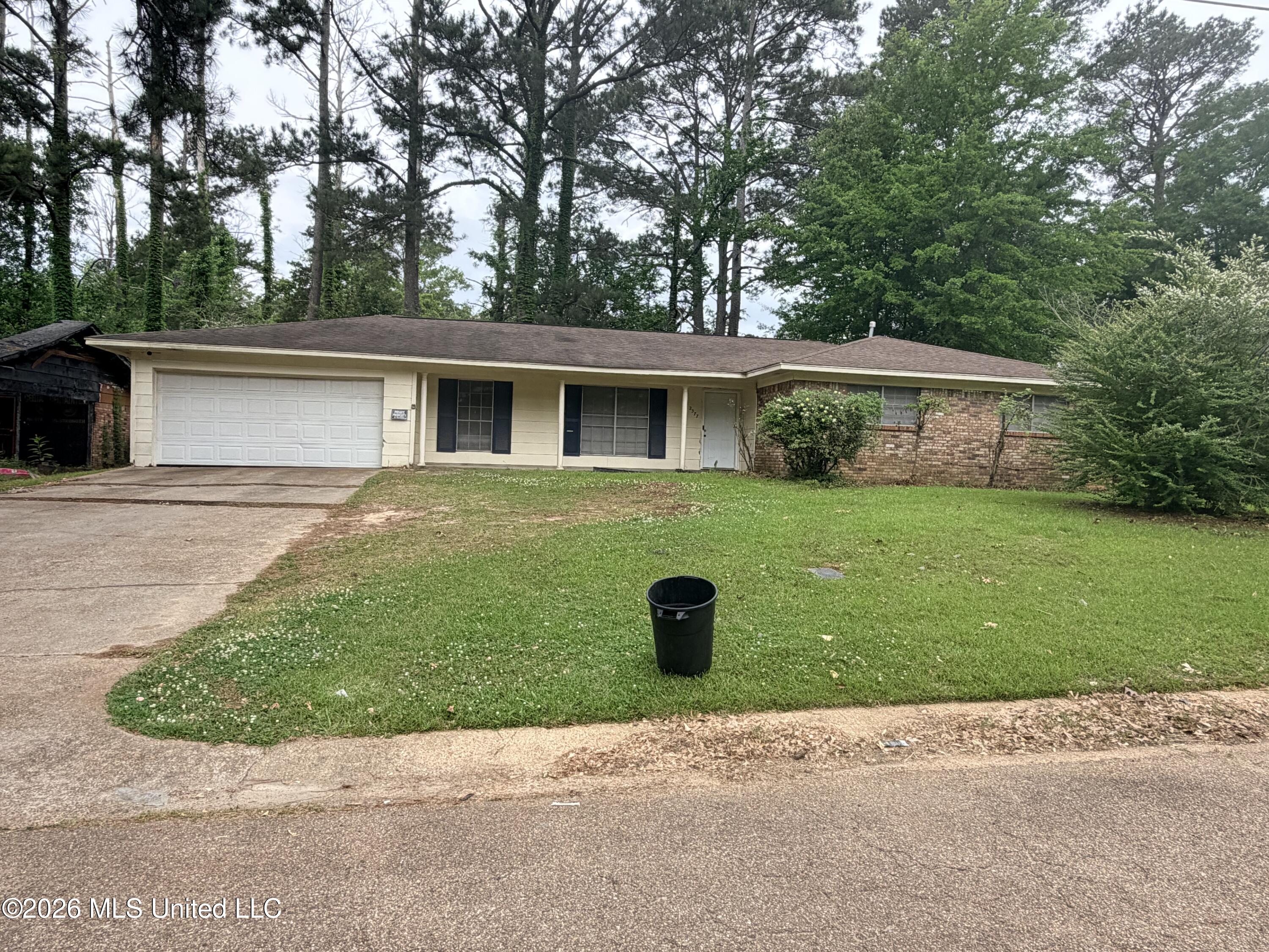 2377 Breckinridge Road Jackson, MS 39204 - Photo 1 of 5 walkthrough-photo-2