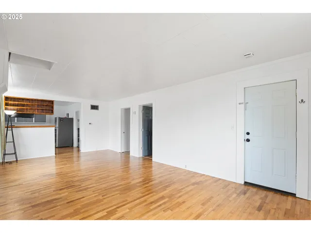 $299,000 | 1321 Southeast Mill Street, Roseburg, OR 97470