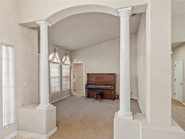 $1,150,000 | 11385 Oak Ridge Drive, Oak Hills, CA 92344