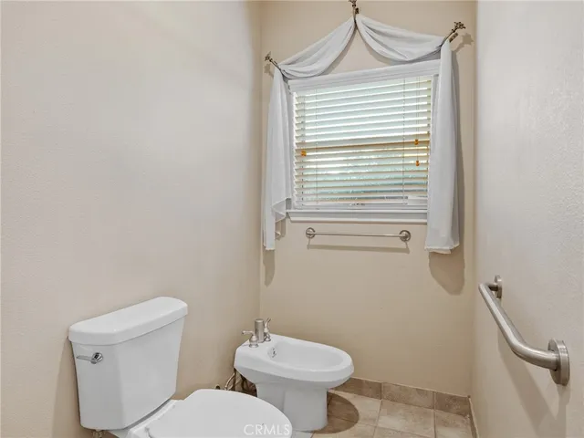 $1,150,000 | 11385 Oak Ridge Drive, Oak Hills, CA 92344