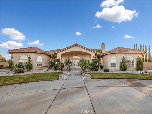$1,150,000 | 11385 Oak Ridge Drive, Oak Hills, CA 92344