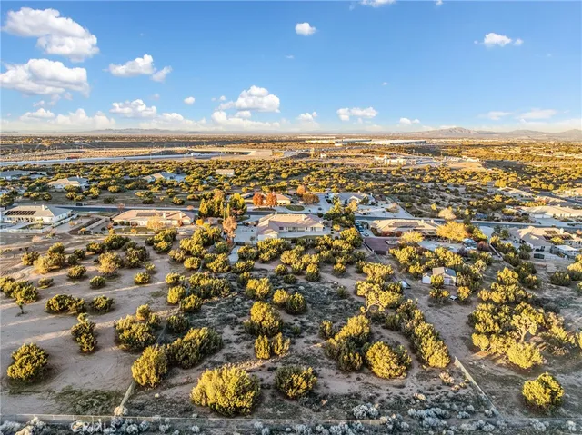 $1,150,000 | 11385 Oak Ridge Drive, Oak Hills, CA 92344