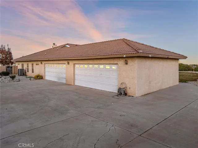 $1,150,000 | 11385 Oak Ridge Drive, Oak Hills, CA 92344