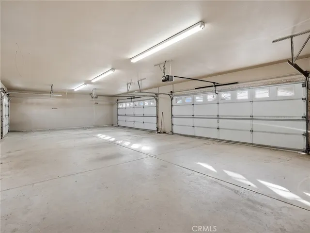 $1,150,000 | 11385 Oak Ridge Drive, Oak Hills, CA 92344