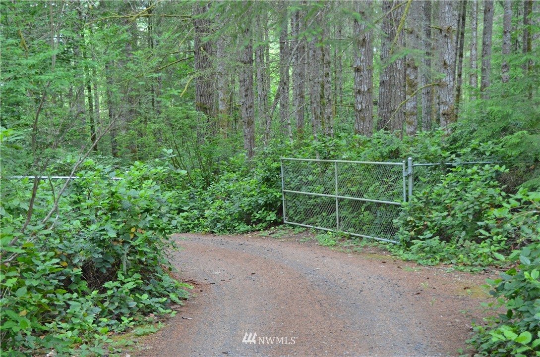 9455 Sidney Road Southwest Port Orchard, WA 98367 - Photo 2 of 25 Gallery Image 2