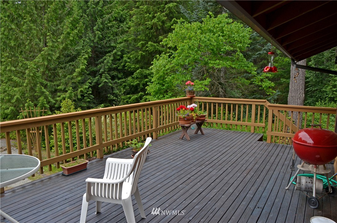 9455 Sidney Road Southwest Port Orchard, WA 98367 - Photo 13 of 25 Gallery Image 13