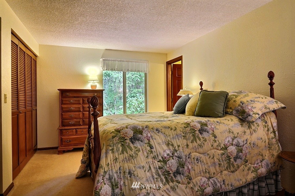 9455 Sidney Road Southwest Port Orchard, WA 98367 - Photo 15 of 25 Gallery Image 15