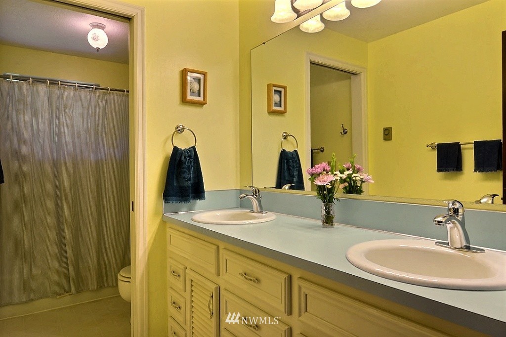9455 Sidney Road Southwest Port Orchard, WA 98367 - Photo 18 of 25 Gallery Image 18