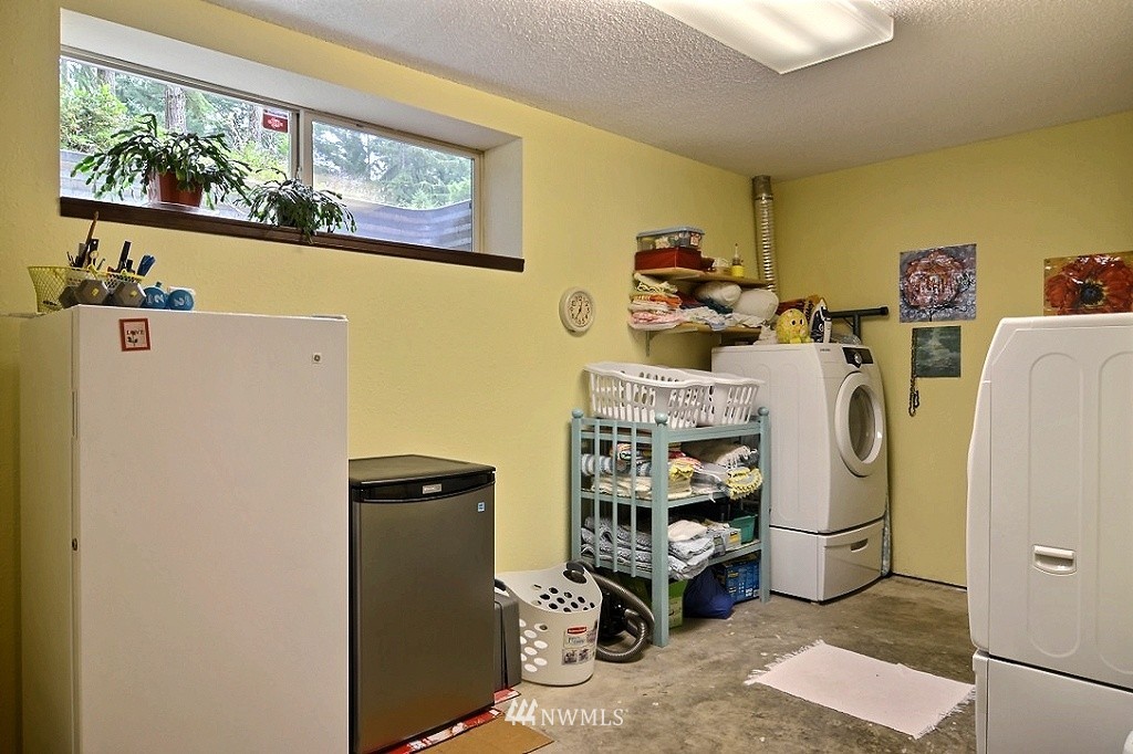 9455 Sidney Road Southwest Port Orchard, WA 98367 - Photo 23 of 25 Gallery Image 23