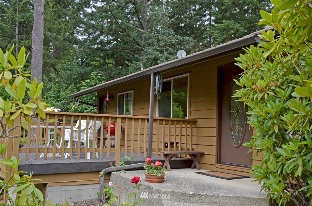 9455 Sidney Road Southwest Port Orchard, WA 98367 - Photo 6 of 25 Gallery Image 6
