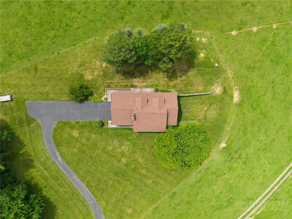 1701 Nc Highway Crumpler, NC 28617 - Photo 6 of 50