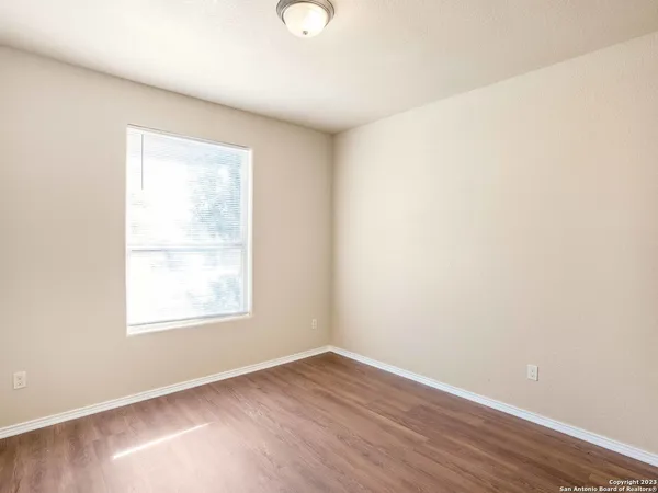 $2,000 | 8611 Lantana Springs, Converse, TX 78109