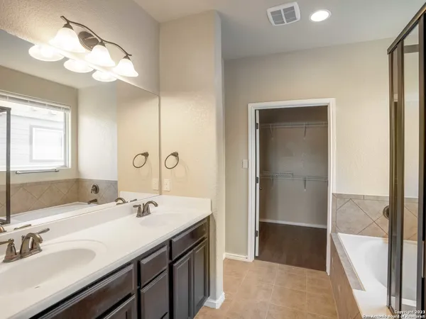 $2,000 | 8611 Lantana Springs, Converse, TX 78109
