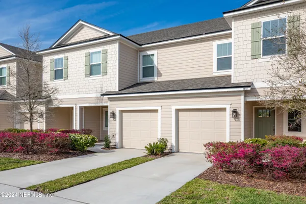 $1,725 | 13112 Annie’s Walk Drive, Jacksonville, FL 32218