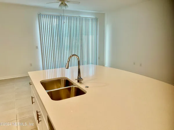 $1,725 | 13112 Annie’s Walk Drive, Jacksonville, FL 32218