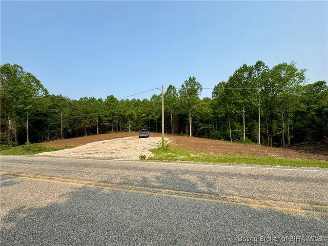 $174,900 | 2 In-237, English, IN 47118