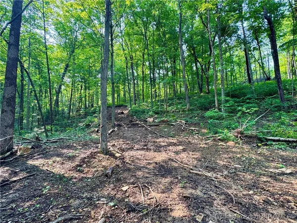 $160,000 | 2 In-237, English, IN 47118