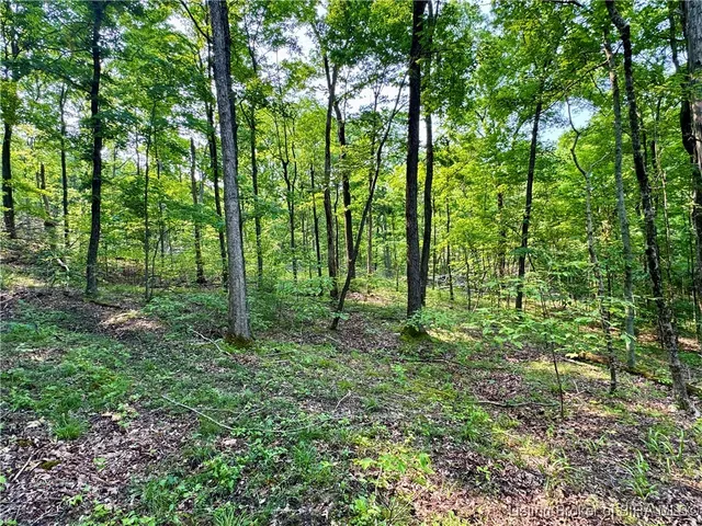 $174,900 | 2 In-237, English, IN 47118