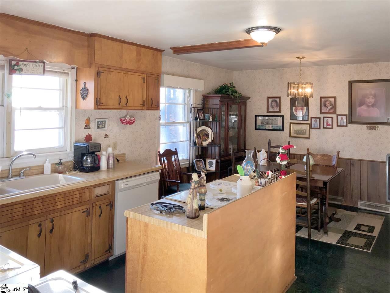 106 Thompson Road Greer, SC 29651 - Photo 8 of 16 Gallery Image 8
